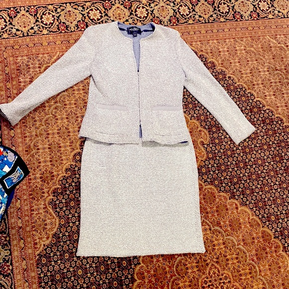 St. John Dresses & Skirts - GENUINE St John Couture knit skirt suit 8-10